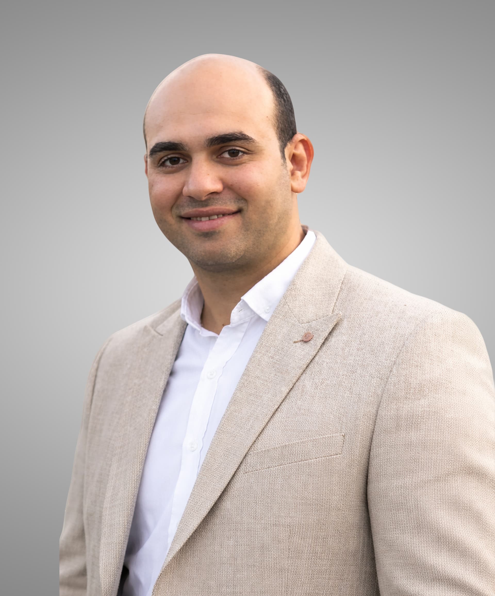 خالد على